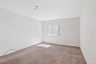 81 Lance Cir, Bridgeport, CT 06606 - Photo 8