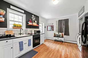 23 Hotchkiss St, Middletown, CT 06457 - Photo 8