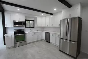 263 Robbins Ave, Newington, CT 06111 - Photo 6