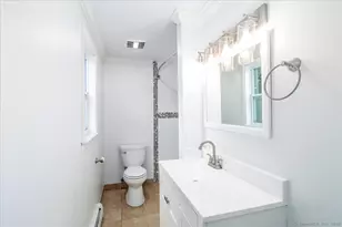 133 Sugar St, Newtown, CT 06470 - Photo 14