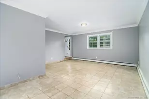 133 Sugar St, Newtown, CT 06470 - Photo 10