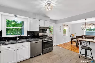 17 Briarwood Lane, Branford, CT 06405 - Photo 4