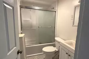 138 Mill Hill Ave, Bridgeport, CT 06610 - Photo 8