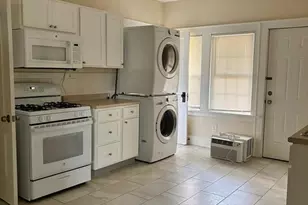 138 Mill Hill Ave, Bridgeport, CT 06610 - Photo 2