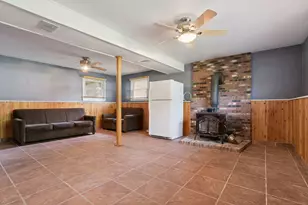 25 Carmen Rd, Milford, CT 06460 - Photo 10