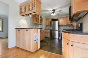 25 Carmen Rd, Milford, CT 06460 - Photo 4