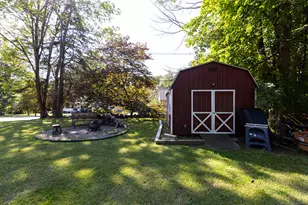 33 Newton St, Norwich, CT 06360 - Photo 8