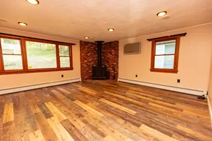 33 Newton St, Norwich, CT 06360 - Photo 18