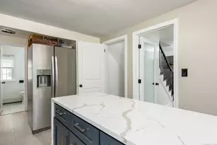 11 Lawler Rd, West Hartford, CT 06117 - Photo 10