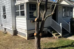 44 Woodlawn Ave, Ansonia, CT 06401 - Photo 2