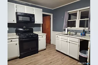 44 Woodlawn Avenue, Ansonia, CT 06401 - Photo 8