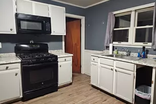 44 Woodlawn Ave, Ansonia, CT 06401 - Photo 8