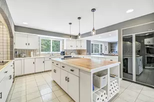 28 Strawberry Ln, Shelton, CT 06484 - Photo 16