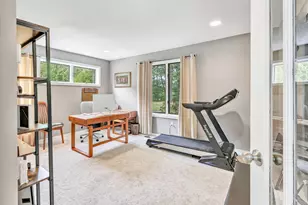 28 Strawberry Ln, Shelton, CT 06484 - Photo 14