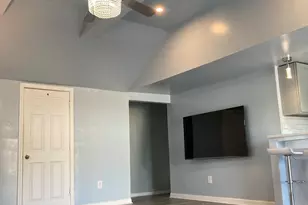 18 Pine St, Norwich, CT 06360 - Photo 6