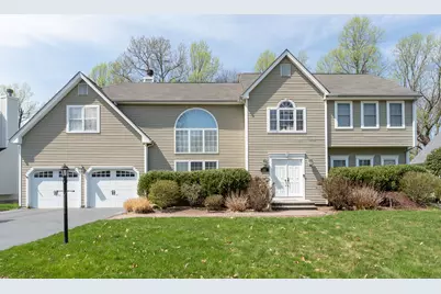 42 Milford Hunt Lane, Milford, CT 06461 - Photo 2