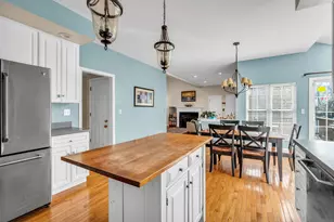 42 Milford Hunt Ln, Milford, CT 06461 - Photo 12