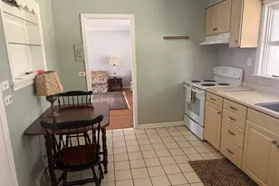 8 Nelson Pl, Fairfield, CT 06825 - Photo 4