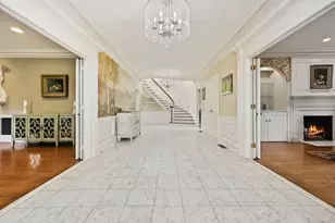 625 State St, Guilford, CT 06437 - Photo 2