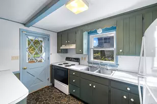 6 Fulmore Dr, Waterford, CT 06385 - Photo 2