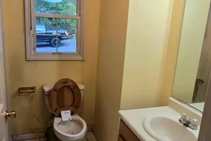 17 Dunbar Ln, Hamden, CT 06514 - Photo 14