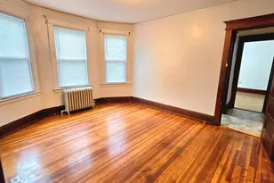 181 Bond St, Hartford, CT 06114 - Photo 6