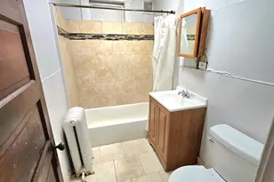 181 Bond St, Hartford, CT 06114 - Photo 8