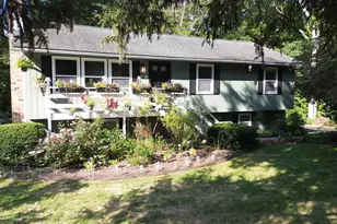 7 Madrina Ln, Madison, CT 06443 - Photo 2