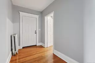 15 Mountford St, Hartford, CT 06114 - Photo 6