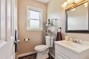 61 Meetinghouse Village, Meriden, CT 06450 - Photo 6