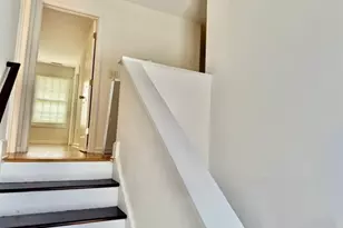 20 Rockmore Pl, Bridgeport, CT 06606 - Photo 6