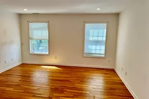 20 Rockmore Pl, Bridgeport, CT 06606 - Photo 18