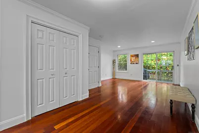 527 West Thames Street #9, Norwich, CT 06360 - Photo 4