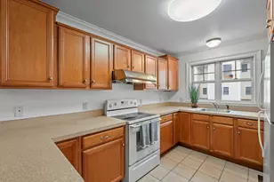 527 West Thames St, Norwich, CT 06360 - Photo 16