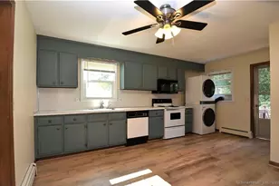 56 Mozart St, West Hartford, CT 06110 - Photo 4