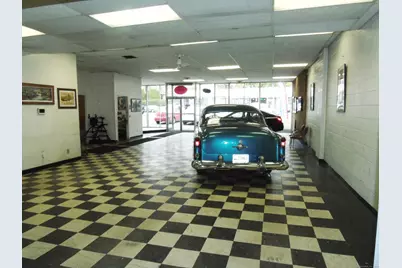 2126 Boston Avenue, Bridgeport, CT 06610 - Photo 8