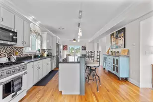 44 Meadow View Rd, New Haven, CT 06512 - Photo 10