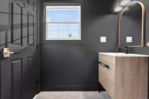 44 Meadow View Rd, New Haven, CT 06512 - Photo 16