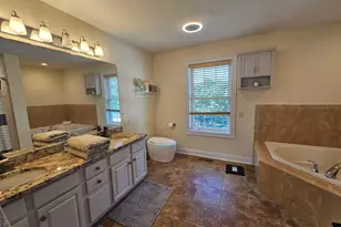 44 Meadow View Rd, New Haven, CT 06512 - Photo 28