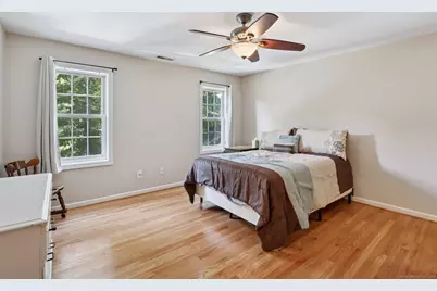 247 Old Farms Road, Simsbury, CT 06070 - Photo 28