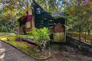 367 Boswell Ave, Norwich, CT 06360 - Photo 6