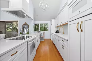 171 Rowayton Woods Dr, Norwalk, CT 06854 - Photo 14