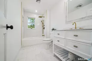 185 Newtown Ave, Norwalk, CT 06851 - Photo 16