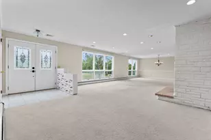 47 Sunset Dr, Orange, CT 06477 - Photo 2