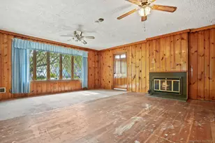 130 Ash St, Stratford, CT 06615 - Photo 14