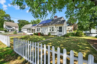 15 Saint John Street, Manchester, CT 06040 - Photo 1