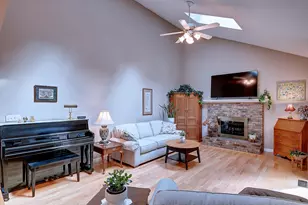 884 Moss Farms Rd, Cheshire, CT 06410 - Photo 16