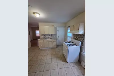 38 Walnut Street, New Haven, CT 06511 - Photo 2