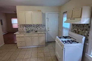 38 Walnut St, New Haven, CT 06511 - Photo 2