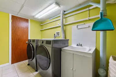 394 Trout Brook Drive, West Hartford, CT 06110 - Photo 22